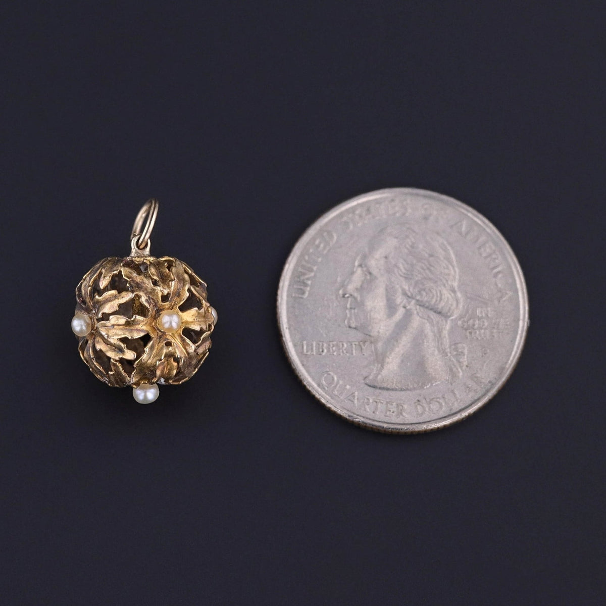 Antique Flower Pendant of 14k Gold - Trademark Antiques