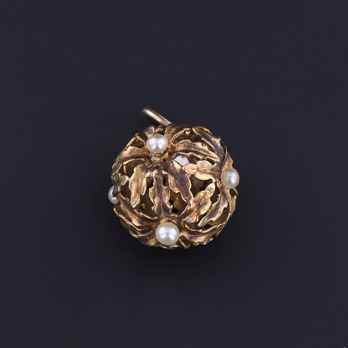 Antique Flower Pendant of 14k Gold - Trademark Antiques