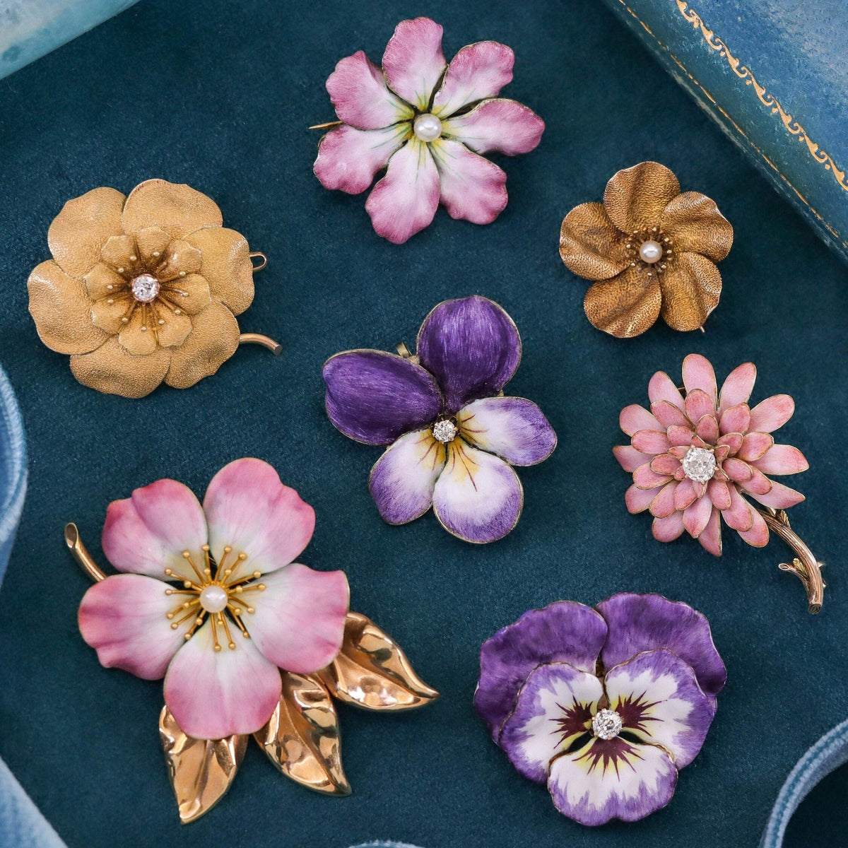 Antique Flower Pendant or Brooch of 14k Gold - Trademark Antiques