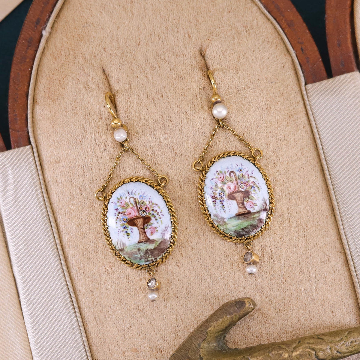 Antique French Enamel Flower Earrings of 18k Gold - Trademark Antiques