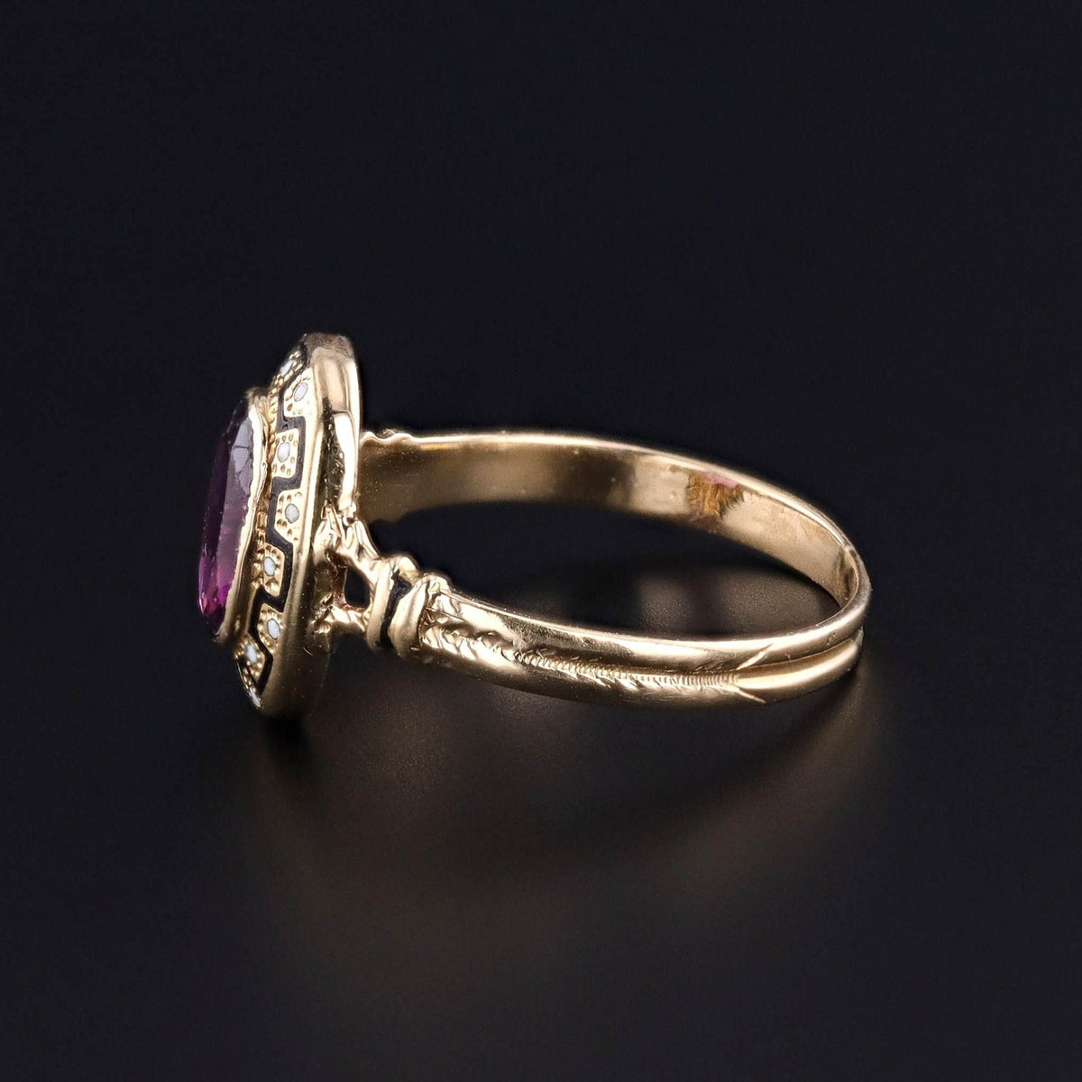 Antique French Garnet Ring of 18k Gold - Trademark Antiques