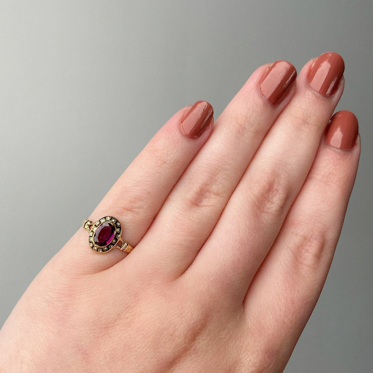 Antique French Garnet Ring of 18k Gold - Trademark Antiques