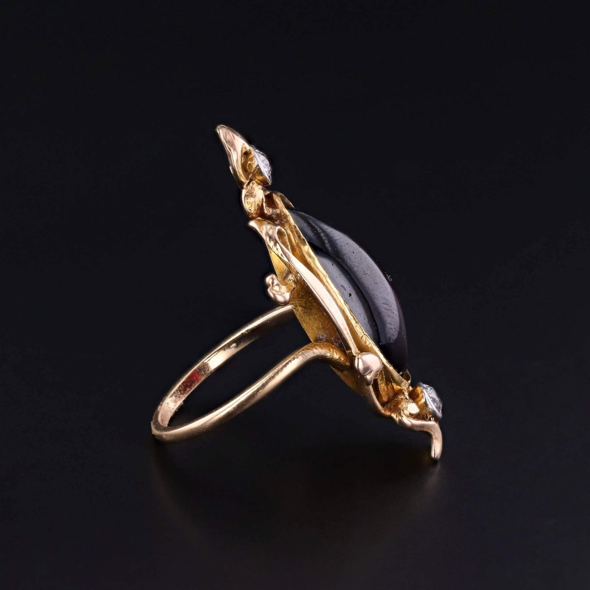 Antique Garnet and Diamond Ring of 14k Gold - Trademark Antiques