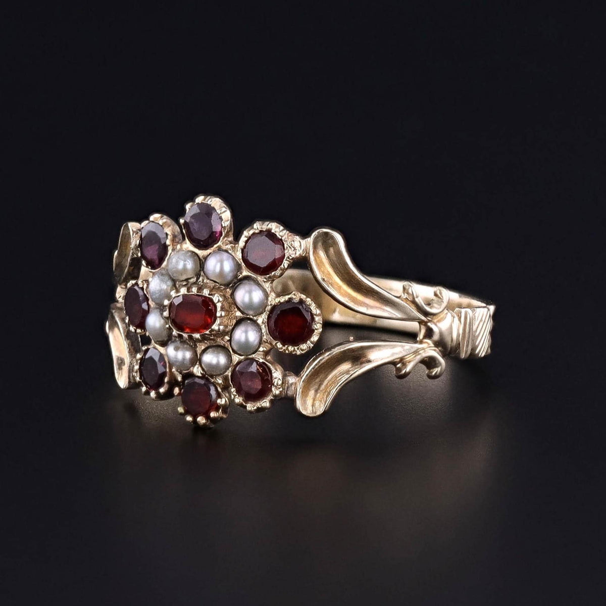 Antique Garnet and Pearl Ring of 12ct Gold - Trademark Antiques