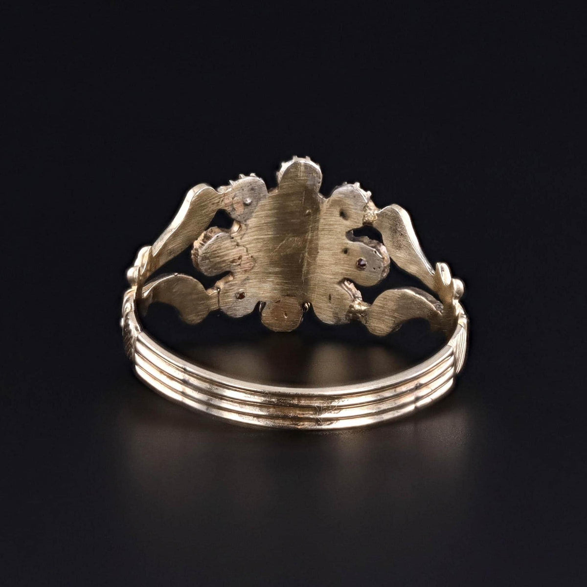 Antique Garnet and Pearl Ring of 12ct Gold - Trademark Antiques