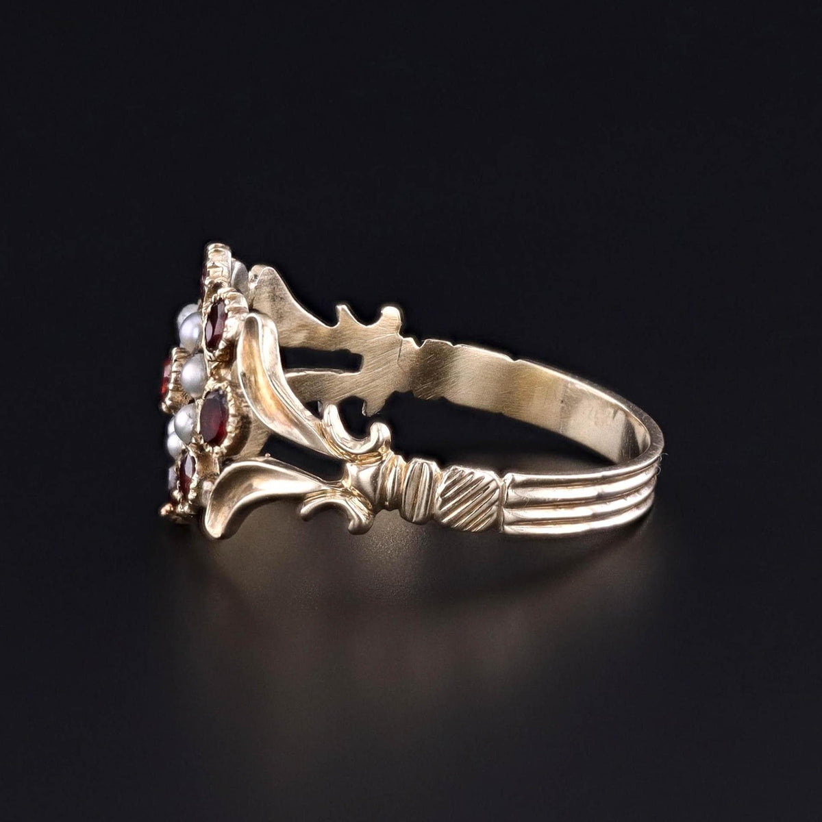 Antique Garnet and Pearl Ring of 12ct Gold - Trademark Antiques