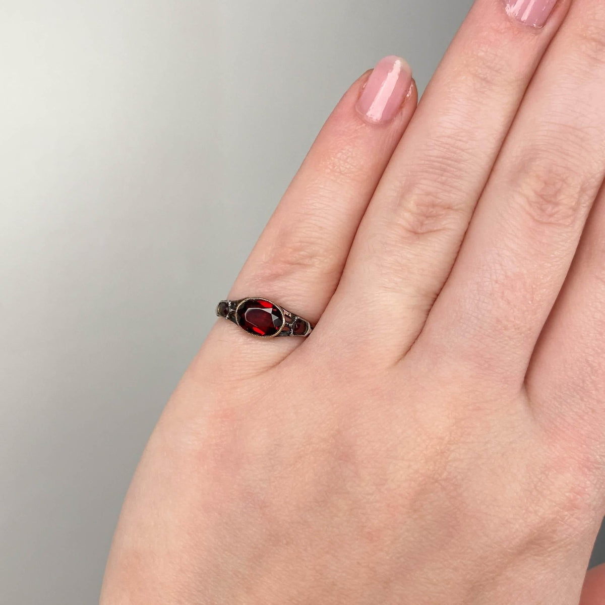 Antique Garnet Ring of 14k Gold - Trademark Antiques