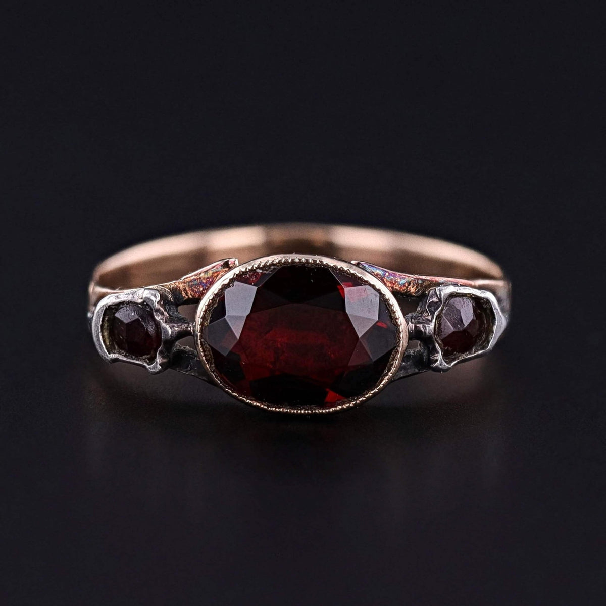 Antique Garnet Ring of 14k Gold - Trademark Antiques