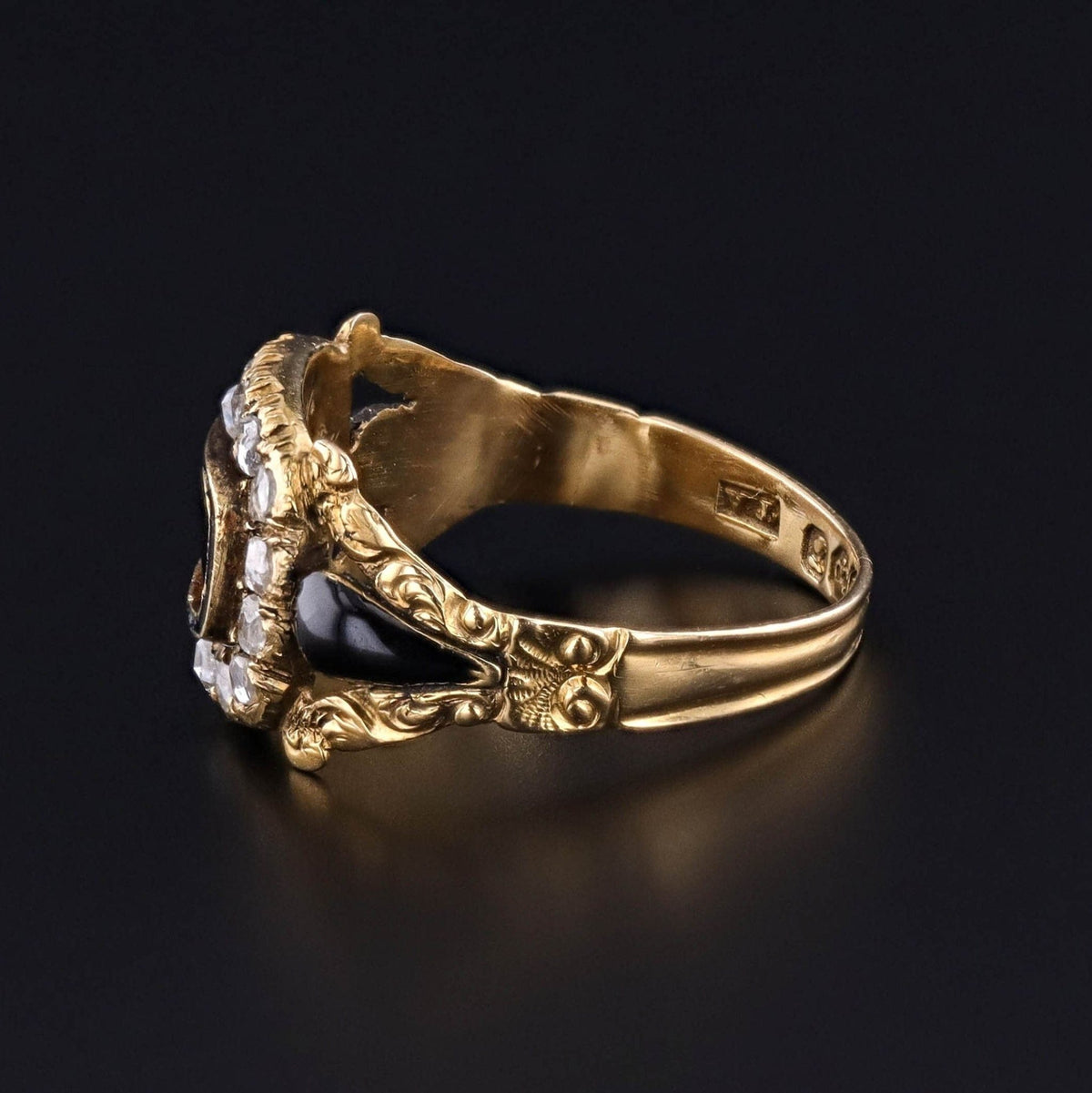 Antique Georgian Mourning Ring of 18k Gold - Trademark Antiques