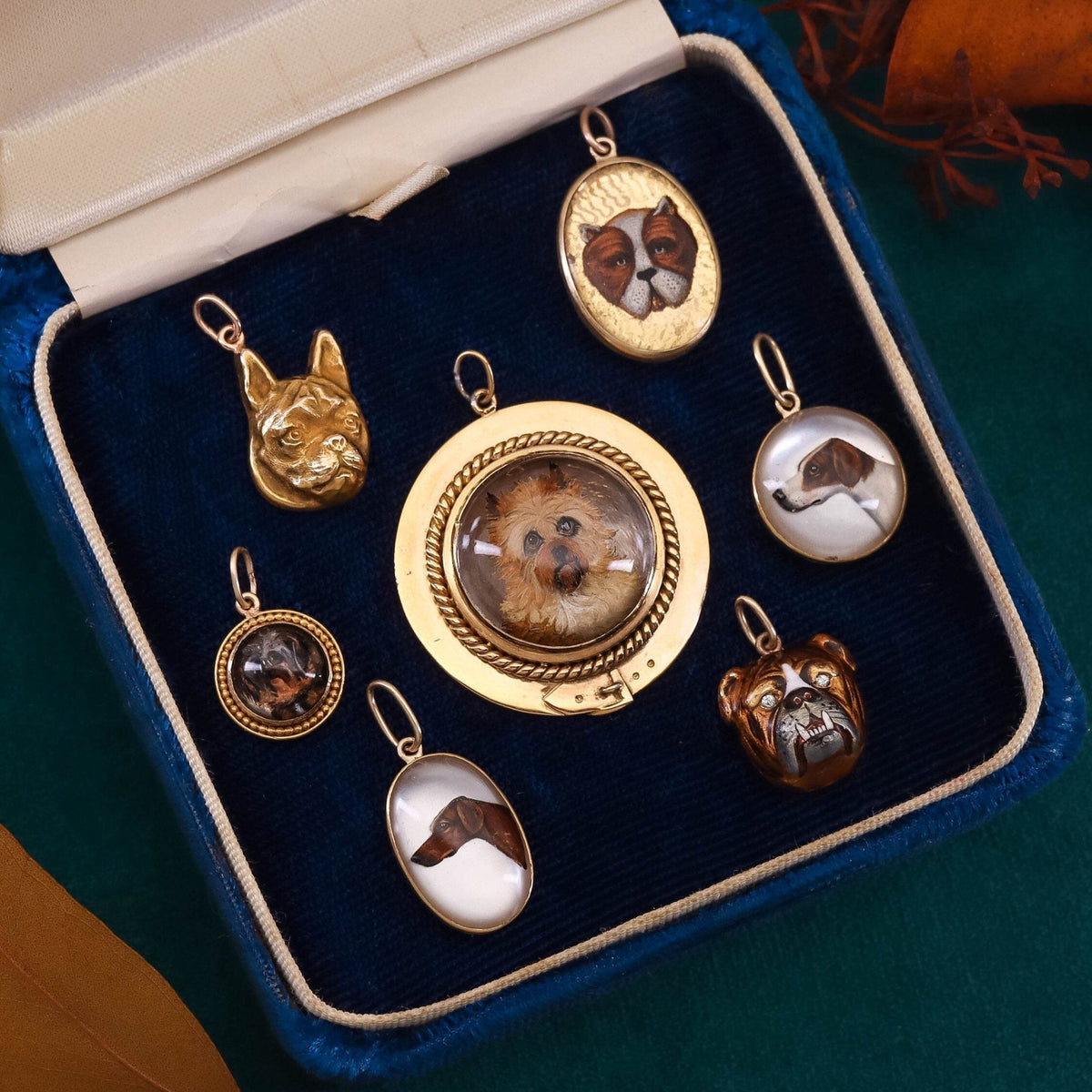 Antique German Short Haired Pointer Dog Conversion Charm of 18k Gold - Trademark Antiques