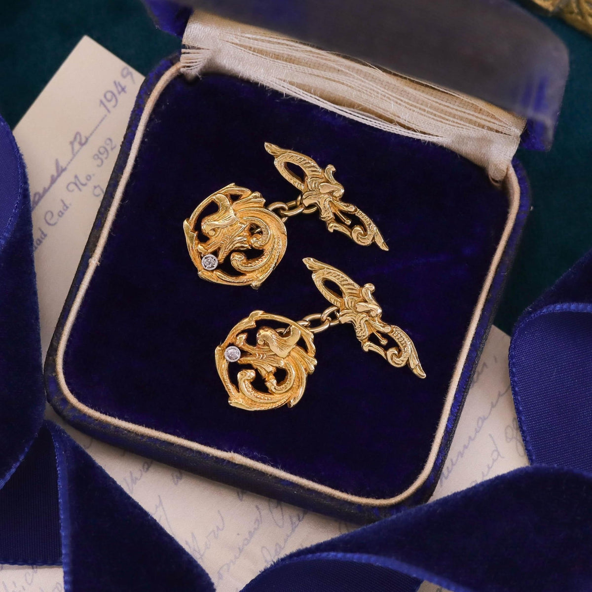 Antique Griffin Cufflinks of 18k Gold - Trademark Antiques
