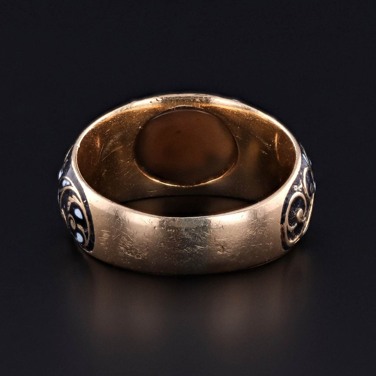 Antique Gryllos Cameo Ring of 18k Gold - Trademark Antiques