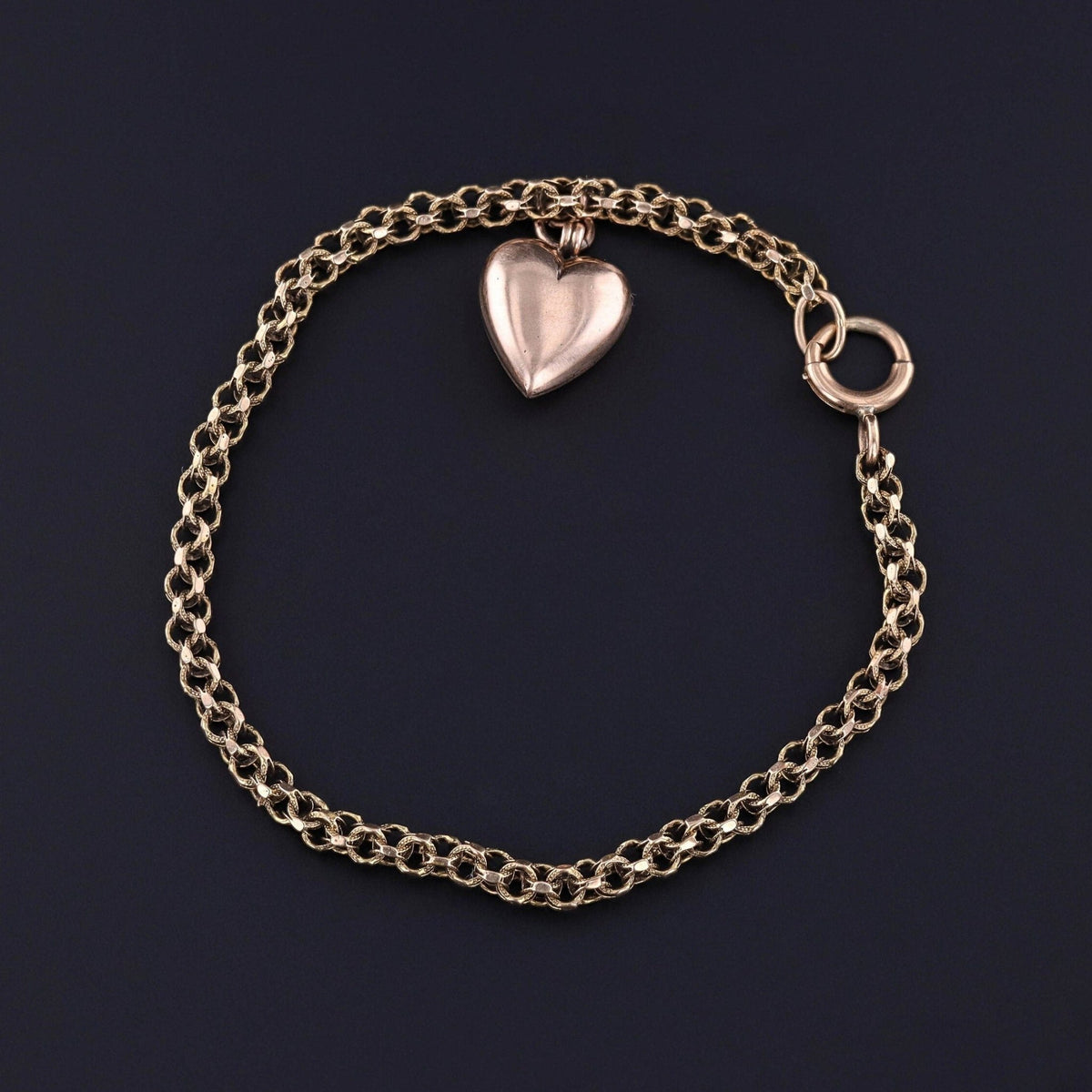 Antique Heart Bracelet of 14k Gold - Trademark Antiques