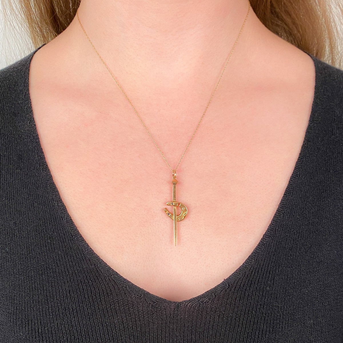 Antique Horseshoe and Nail Pendant of 18k Gold - Trademark Antiques