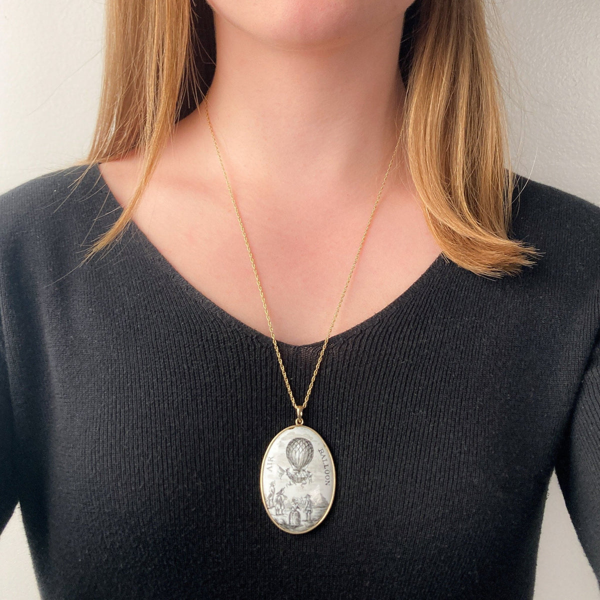 Antique Hot Air Balloon Pendant of 14k Gold - Trademark Antiques