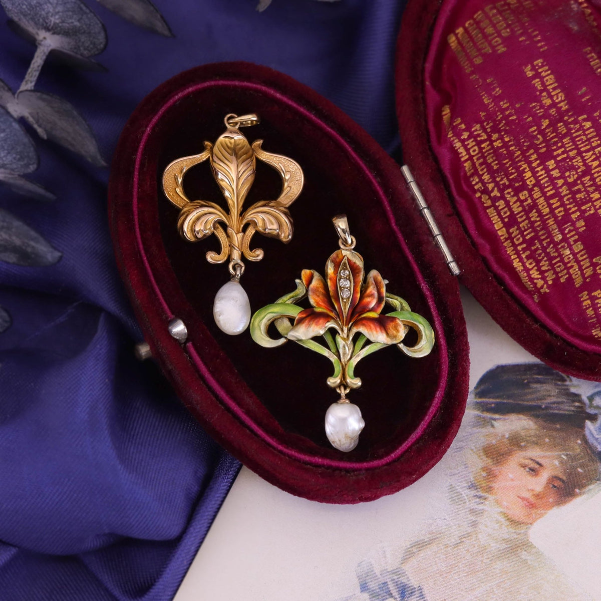 Antique Iris Pendant of 10k Gold - Trademark Antiques