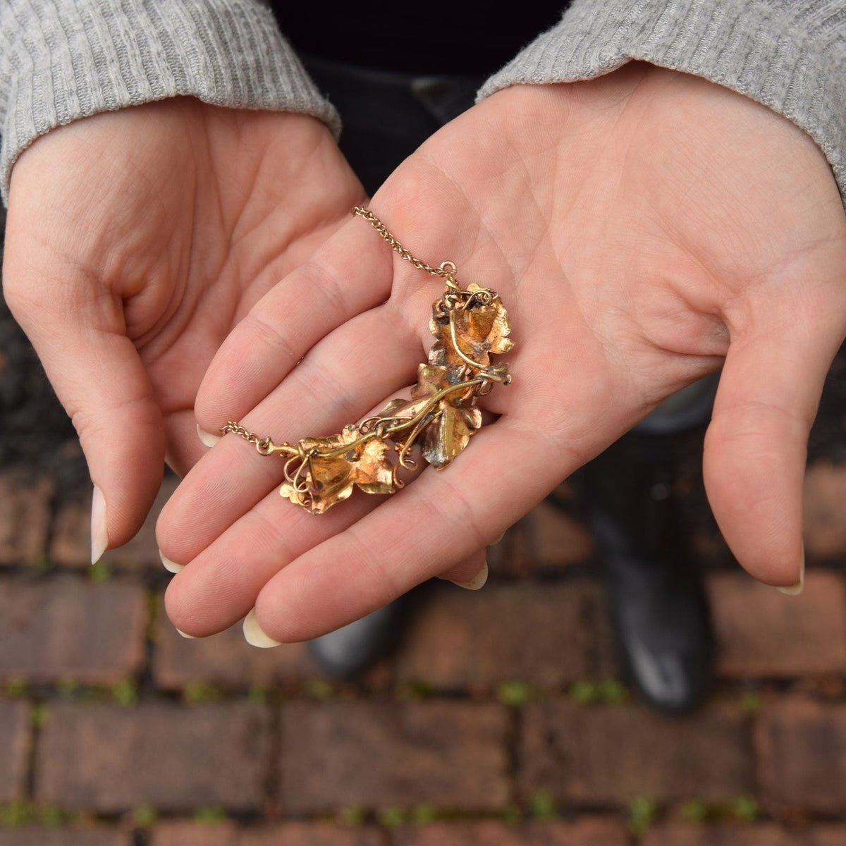 Antique Ivy Leaf Necklace of 14k Gold - Trademark Antiques