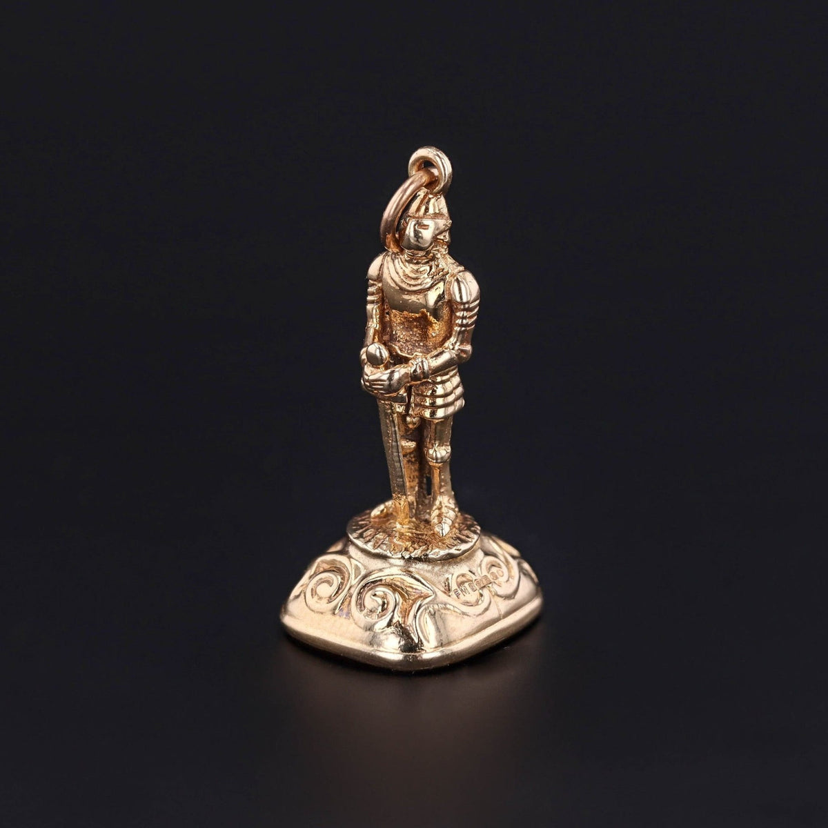 Antique Knight Fob of 9ct Gold - Trademark Antiques