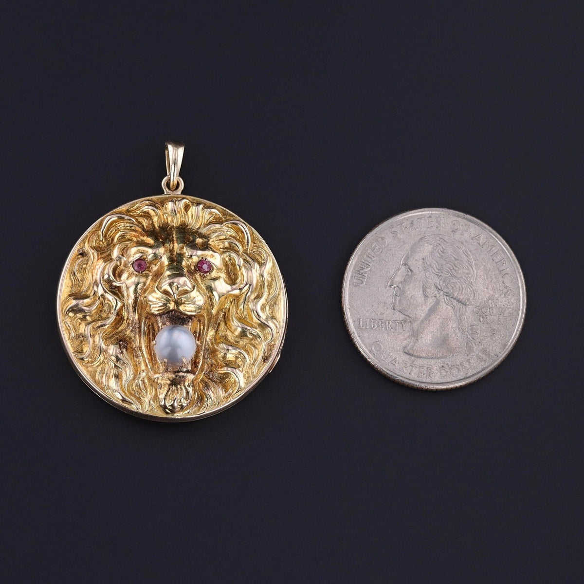 Antique Lion Locket of 10k Gold - Trademark Antiques