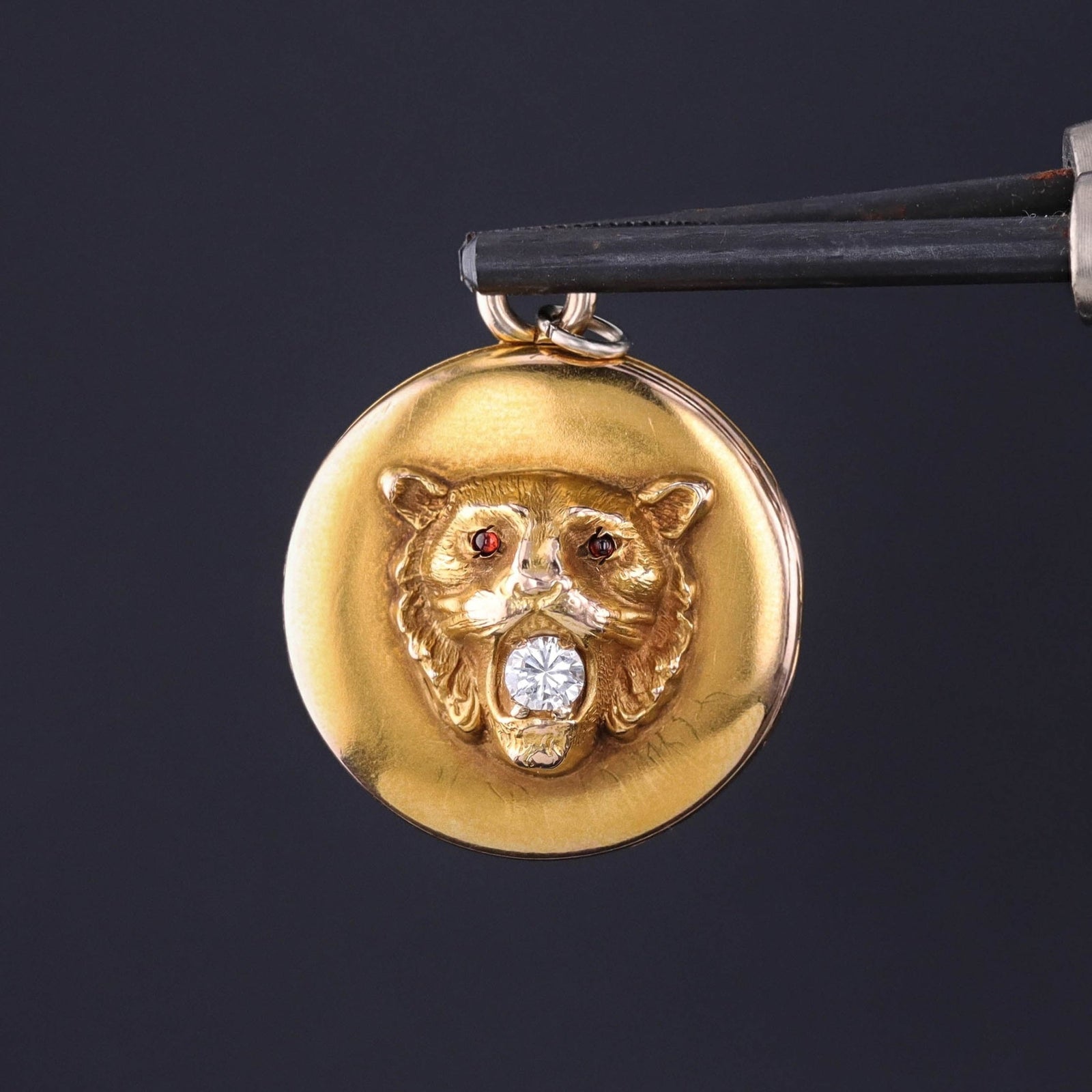 Antique Lion Locket of 10k Gold - Trademark Antiques