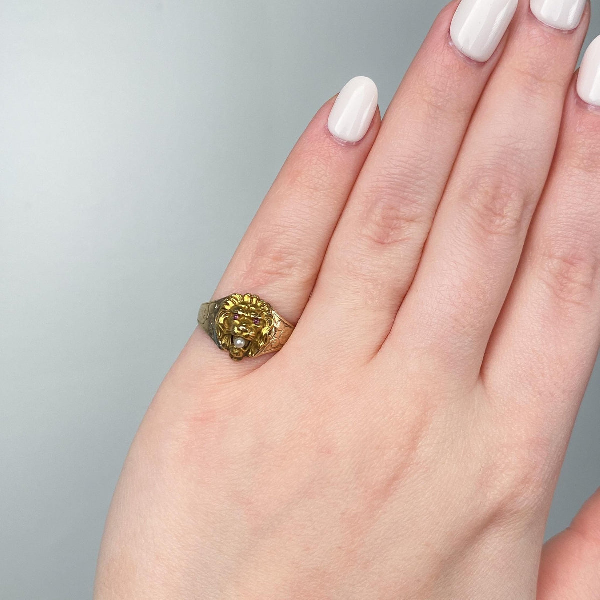 Antique Lion Ring of 14k Gold - Trademark Antiques