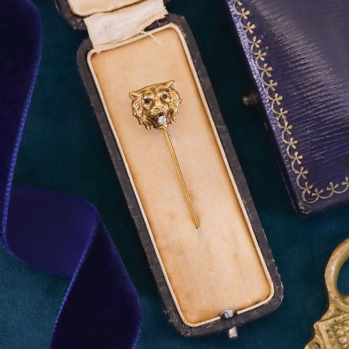 Antique Lion Stickpin of 14k Gold - Trademark Antiques
