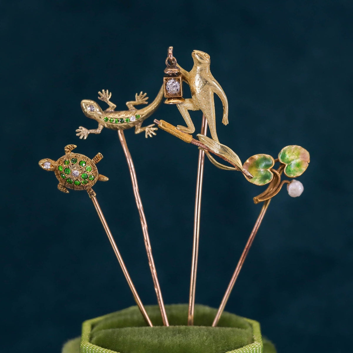 Antique Lizard Stickpin of 14k Gold - Trademark Antiques