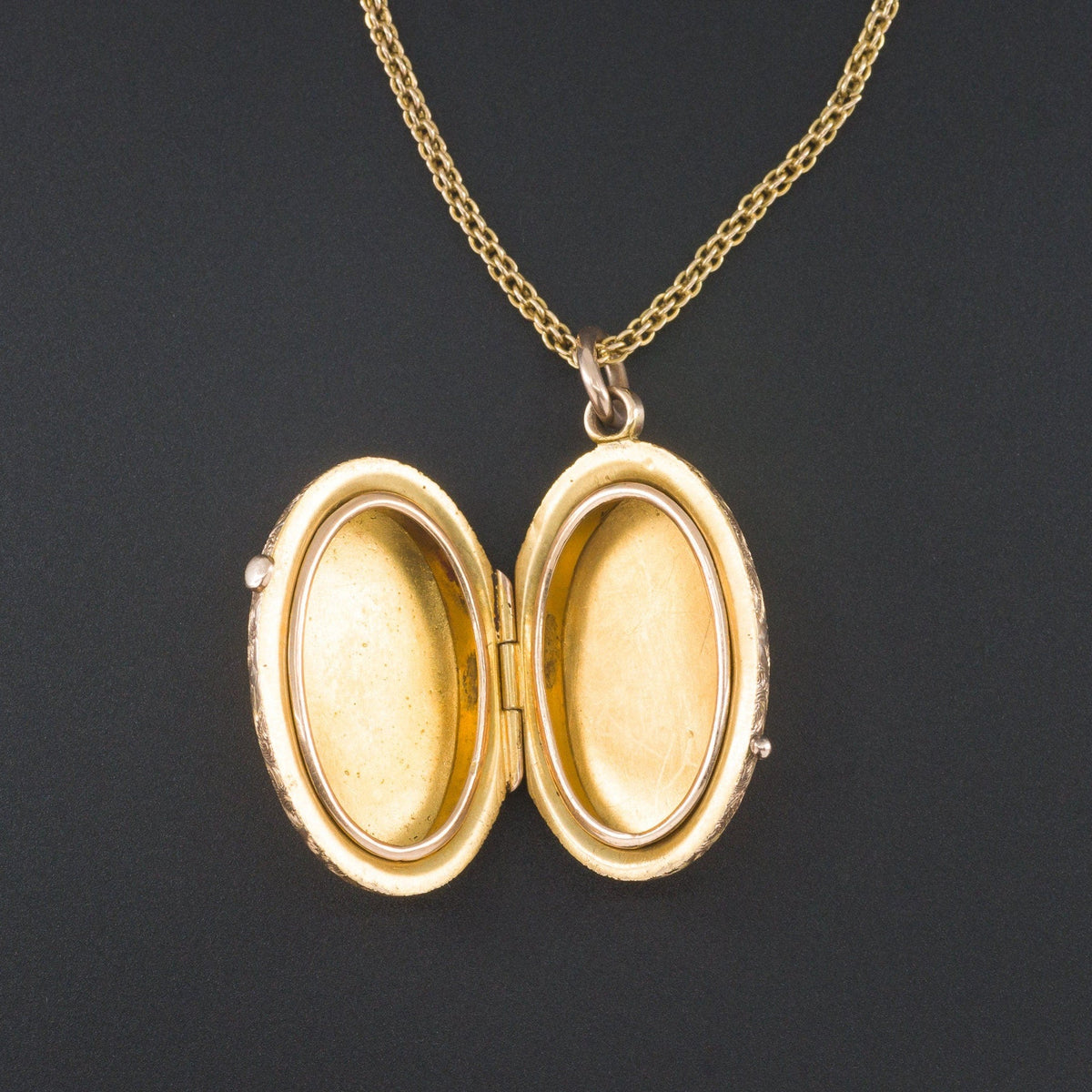 Antique Locket of 10k Gold - Trademark Antiques