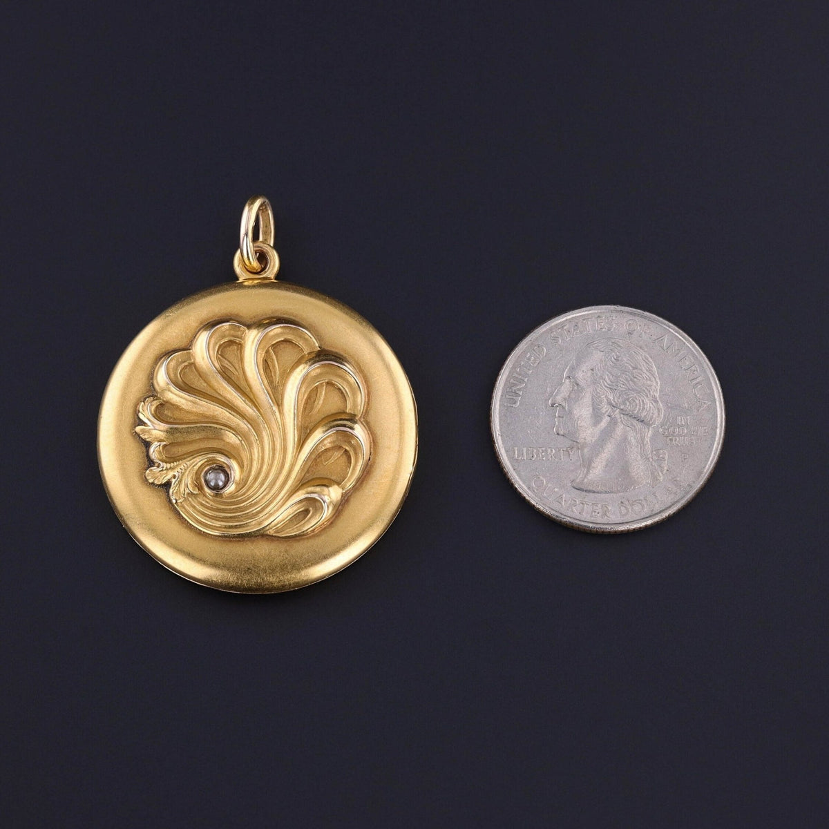 Antique Locket of 10k Gold - Trademark Antiques