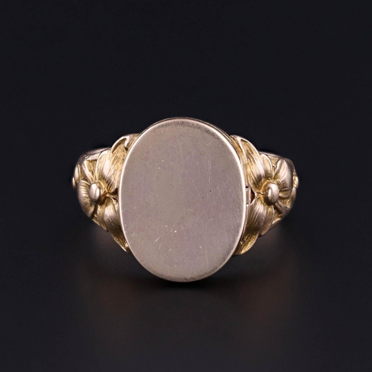 Antique Locket Ring of 10k Gold - Trademark Antiques