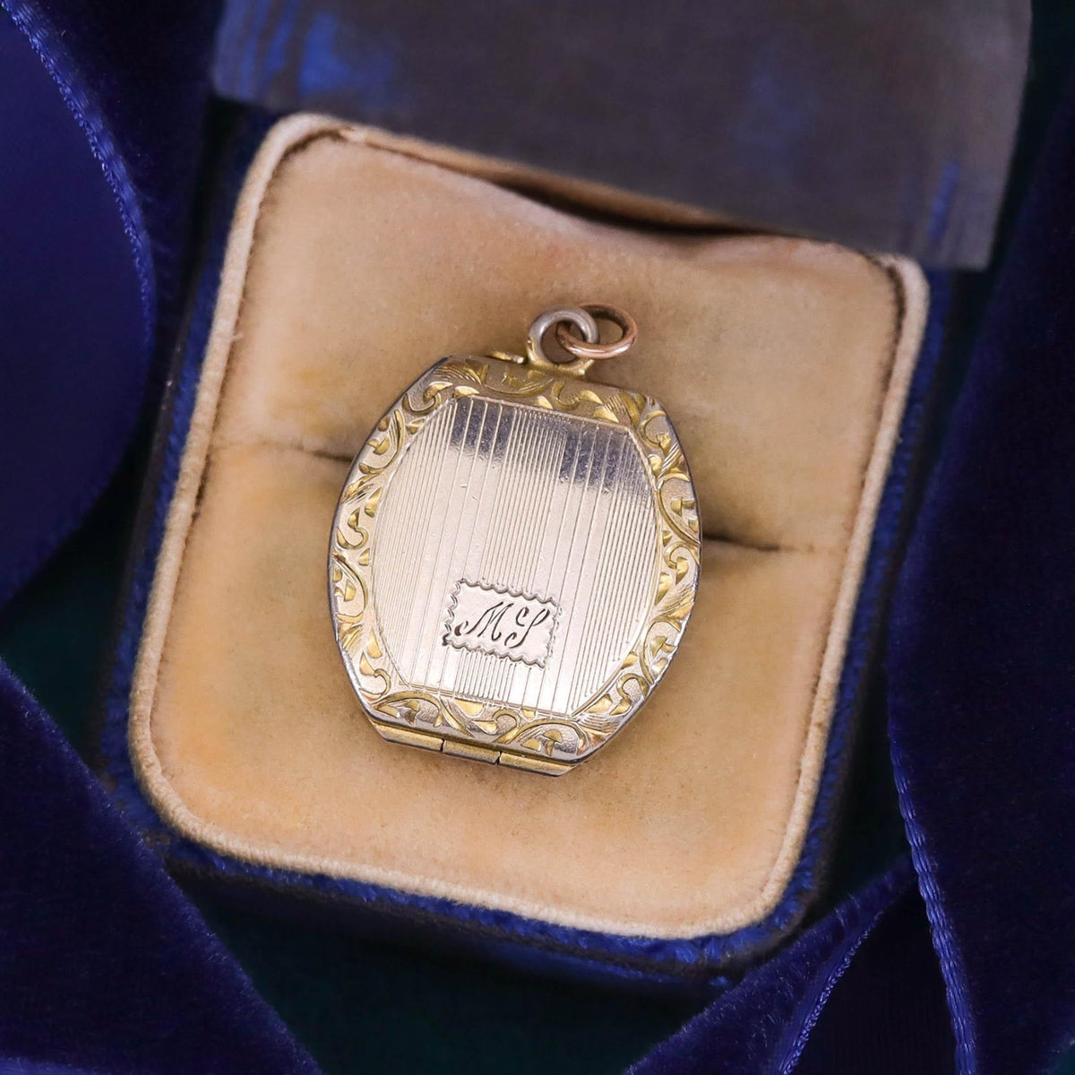 Antique Machine Engraved Locket of 10k Gold - Trademark Antiques