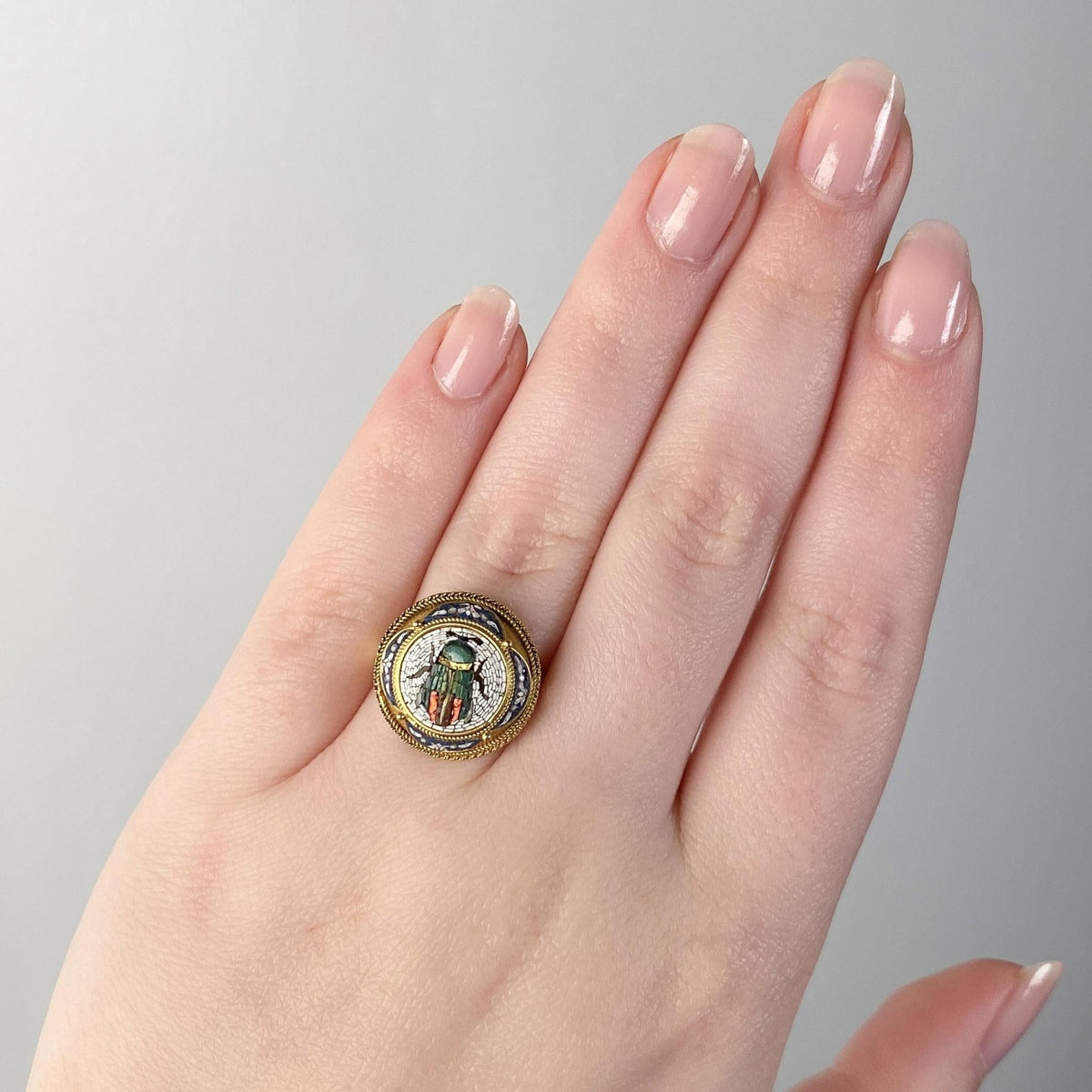 Antique Micromosaic Scarab Ring of 18k Gold - Trademark Antiques