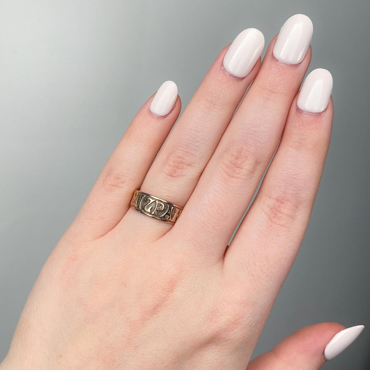 Antique Mizpah Ring of 9ct Gold - Trademark Antiques