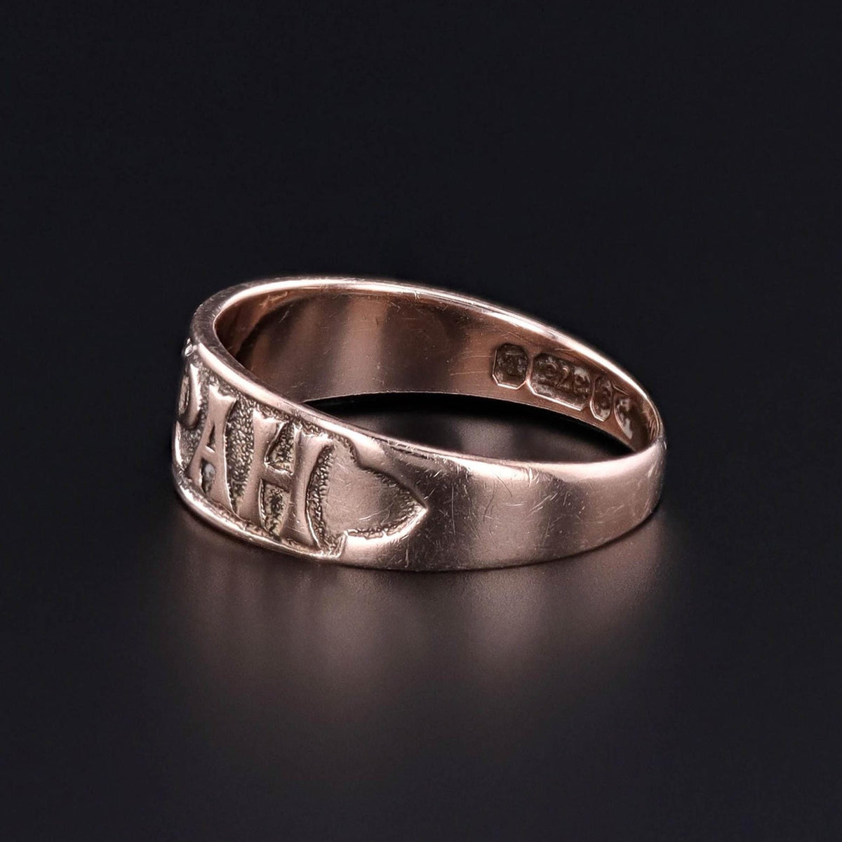 Antique Mizpah Ring of 9ct Gold - Trademark Antiques