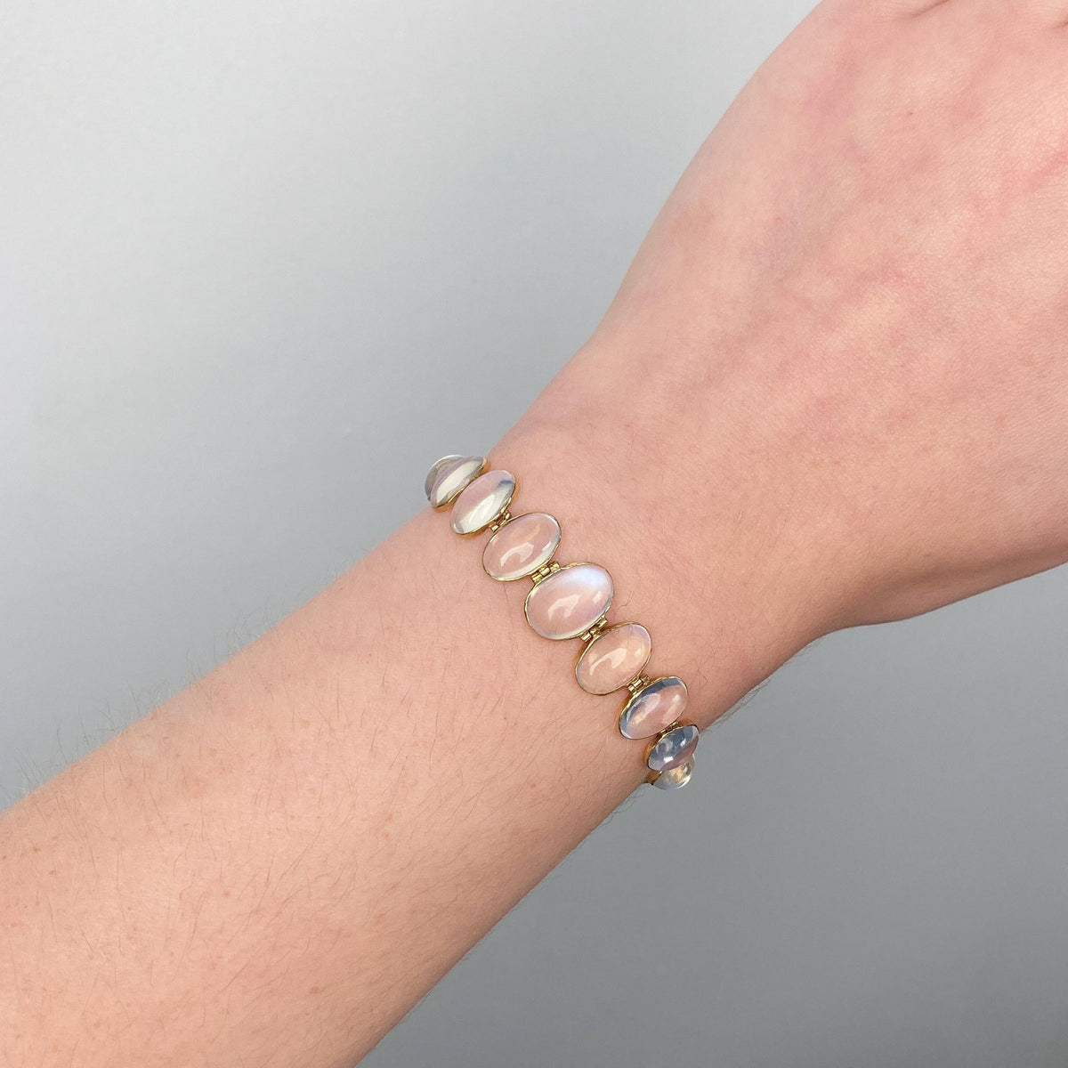 Antique Moonstone Bracelet of 9ct Gold - Trademark Antiques