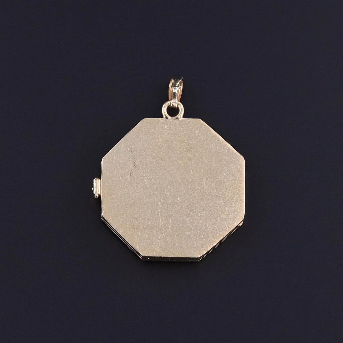 Antique Octagonal Locket of 14k Gold - Trademark Antiques