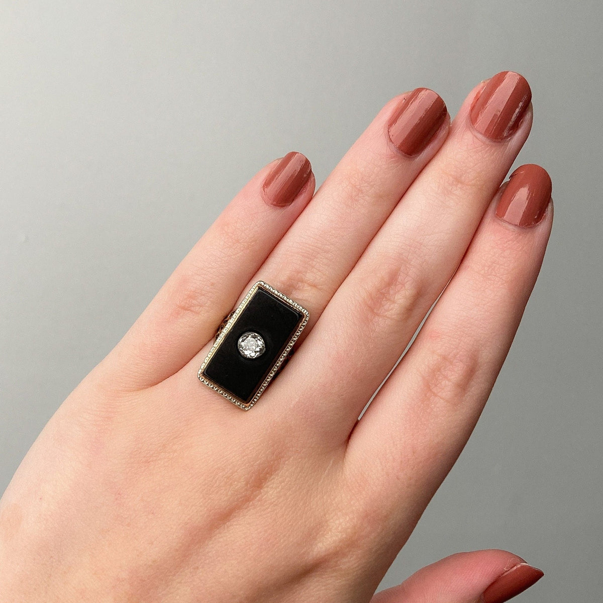 Antique Onyx Filigree Ring of 14k Gold - Trademark Antiques