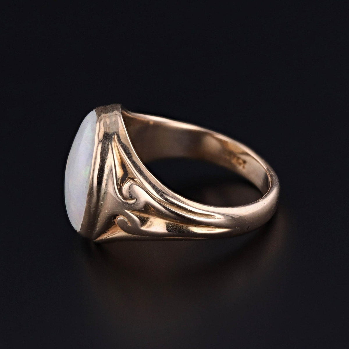 Antique Opal Ring of 14k Gold - Trademark Antiques