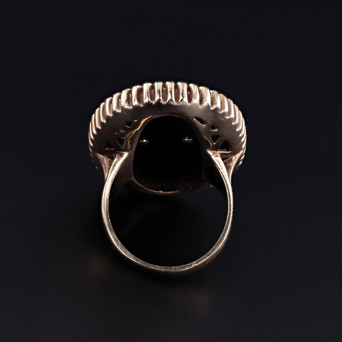 Antique Owl Onyx Ring of 10k Gold - Trademark Antiques