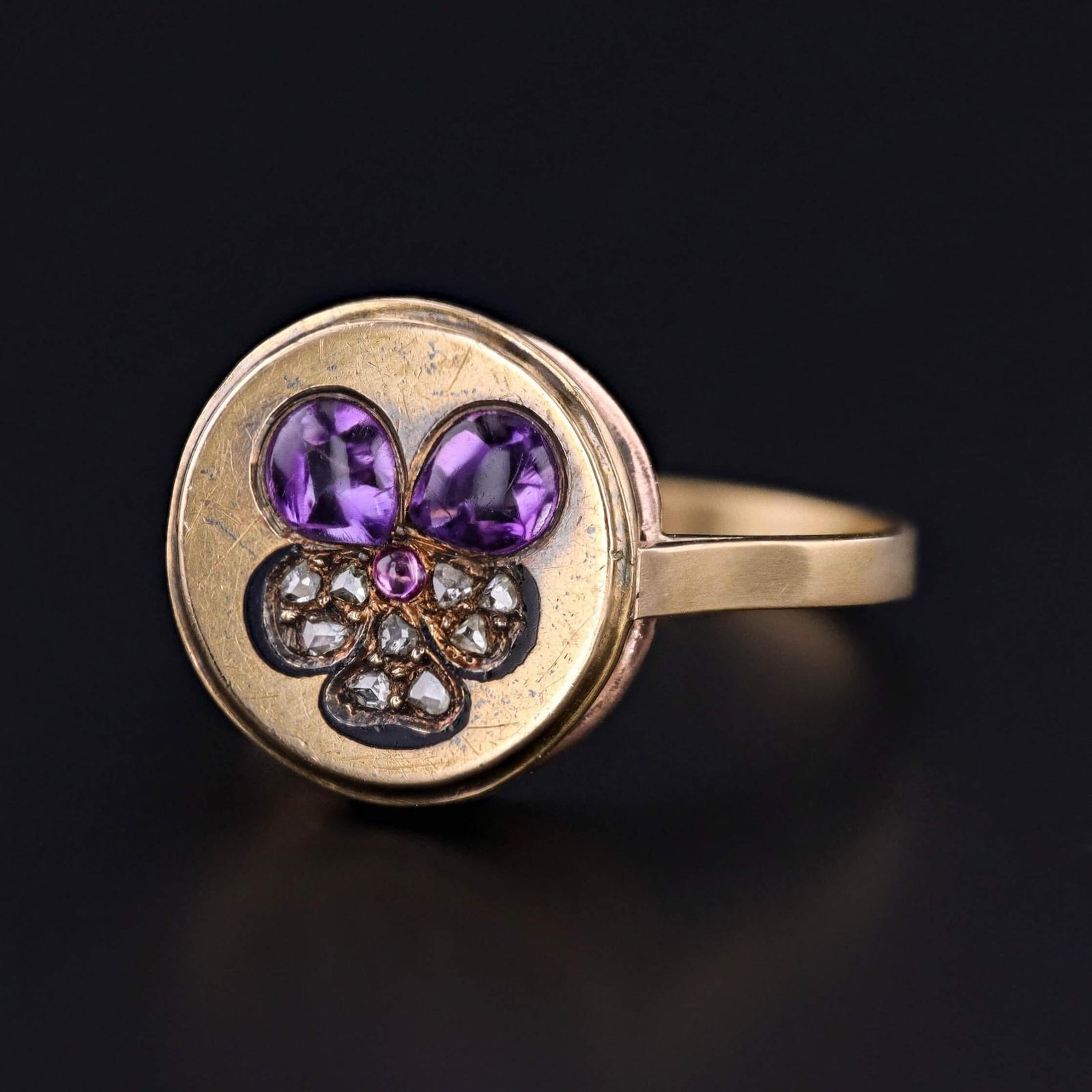 Antique Pansy Ring of 18k Gold - Trademark Antiques