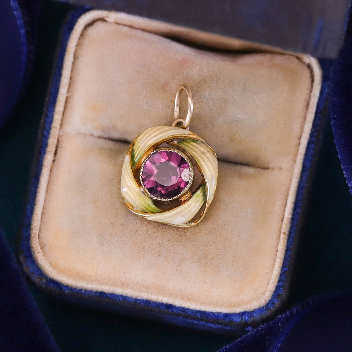 Antique Pendant of 10k Gold - Trademark Antiques