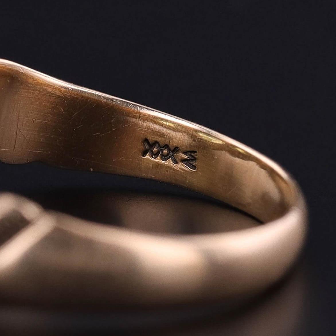 Antique Peridot Ring of 10k Gold - Trademark Antiques