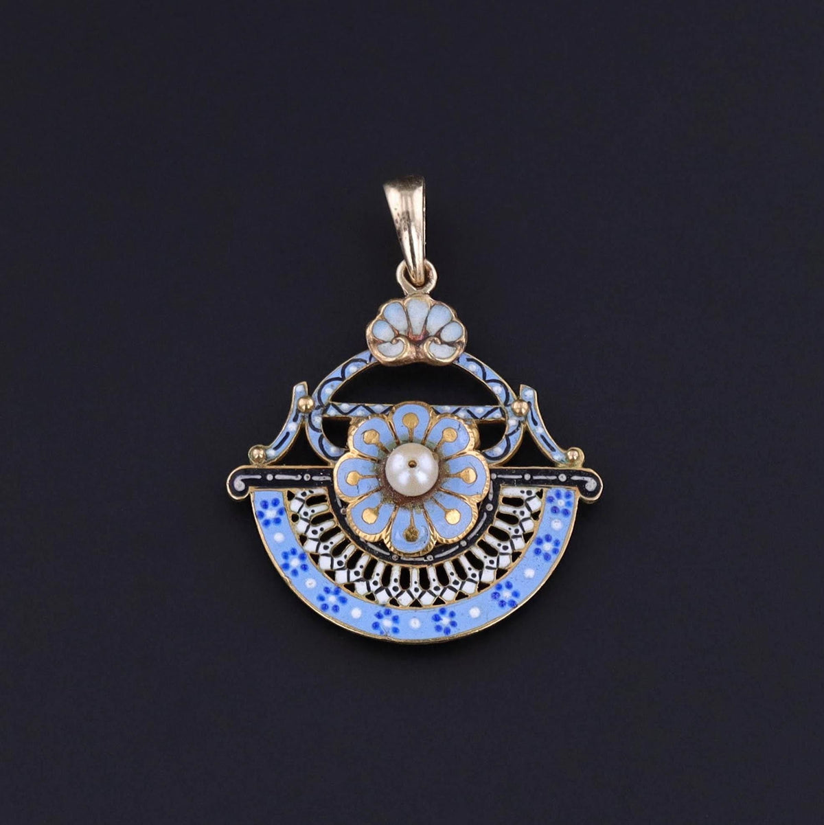 Antique Renaissance Revival Pendant of 18k Gold - Trademark Antiques