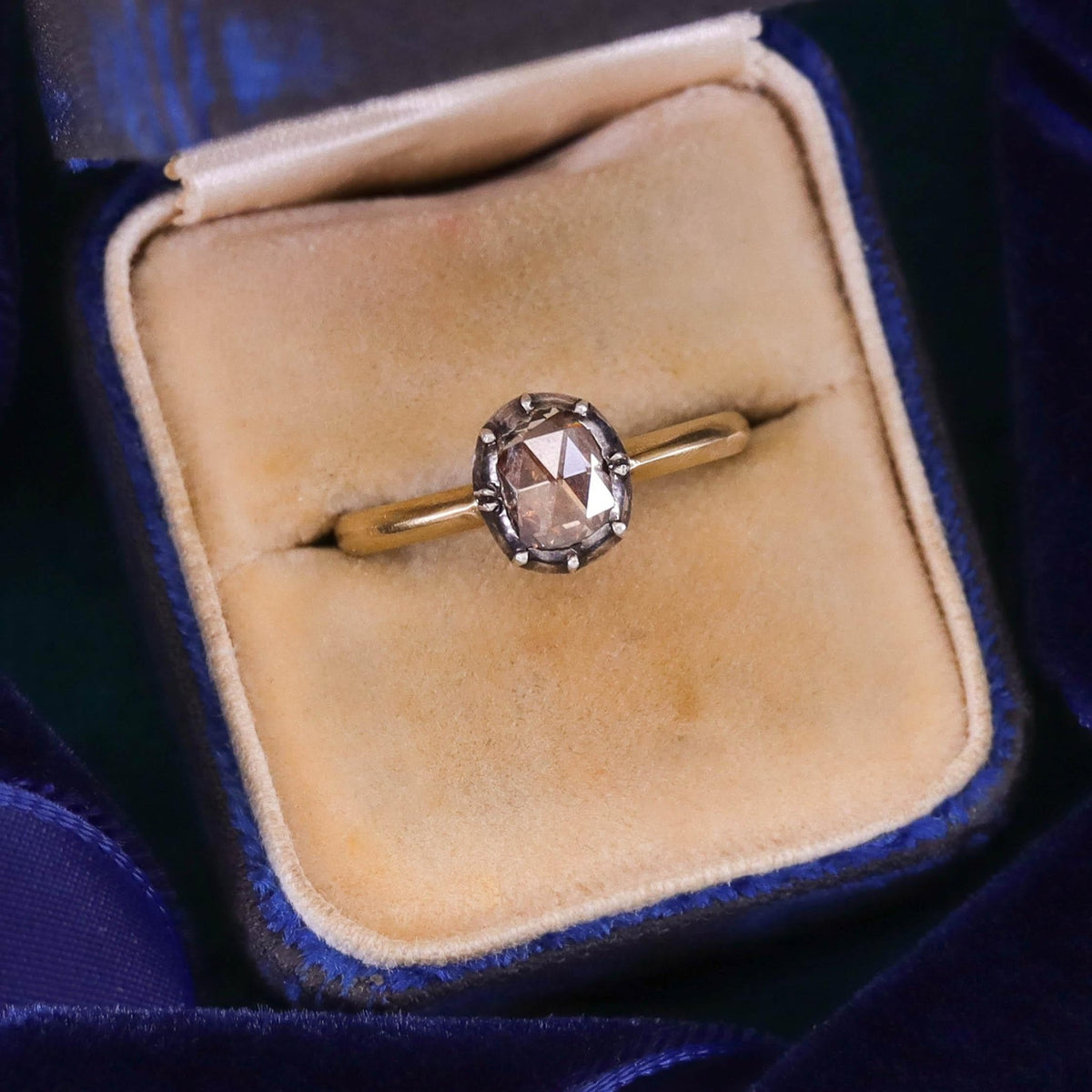 Antique Rose Cut Diamond Ring of 18k Gold - Trademark Antiques
