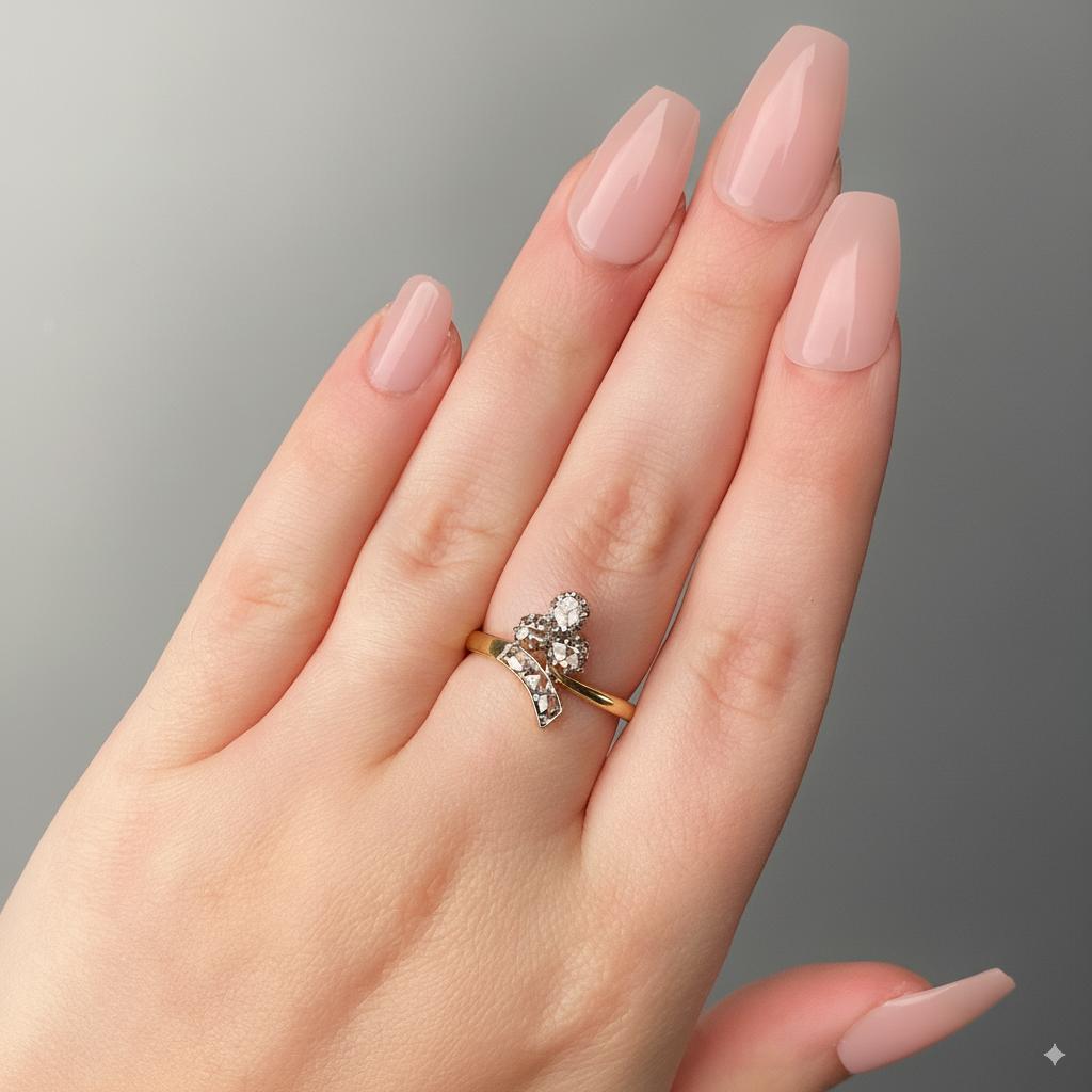 Antique Rose Cut Diamond Shamrock Ring of 18k Gold - Trademark Antiques