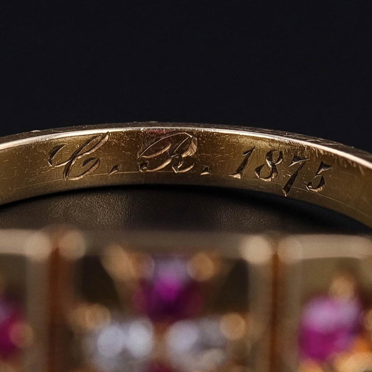 Antique Ruby and Diamond Ring of 18k Gold - Trademark Antiques