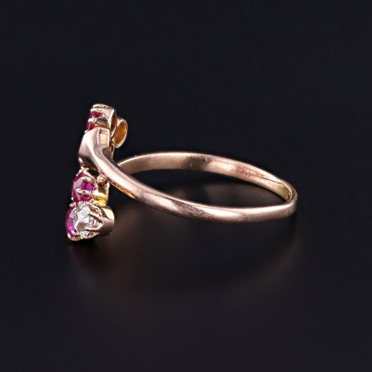 Antique Ruby and Diamond Ring of 18k Rose Gold - Trademark Antiques