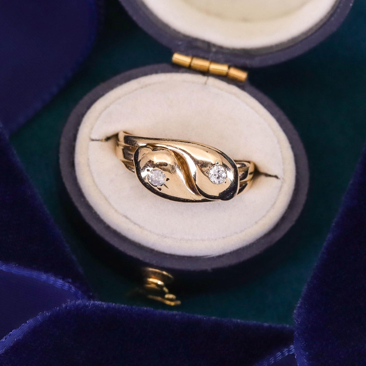 Antique Snake Ring of 18k Gold - Trademark Antiques