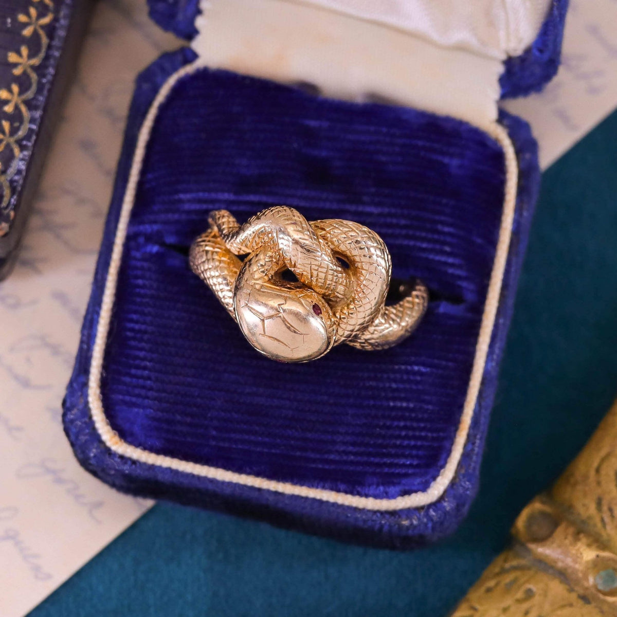 Antique Snake Ring of 18k Gold - Trademark Antiques