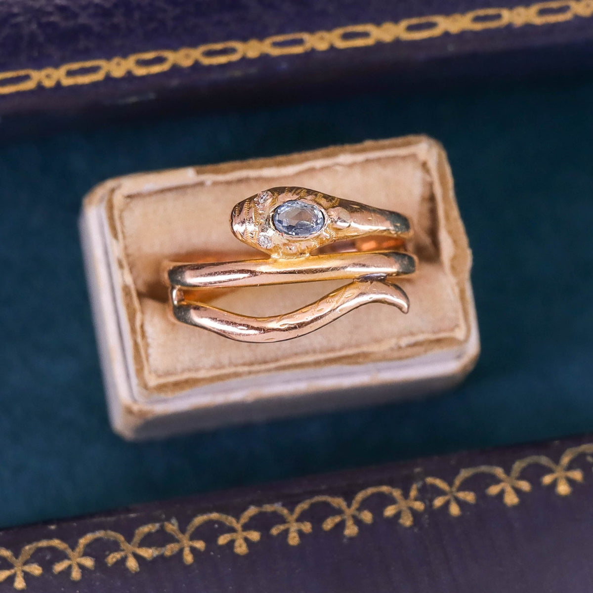 Antique Snake Ring of 18k Gold - Trademark Antiques